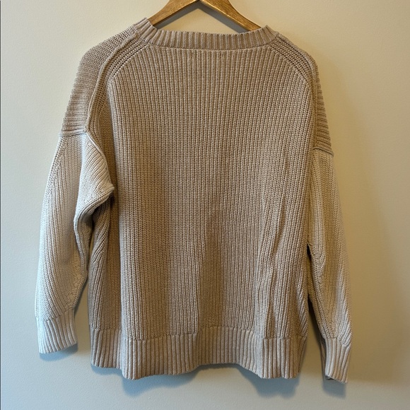 American Eagle Sweater - Picture 3 of 3